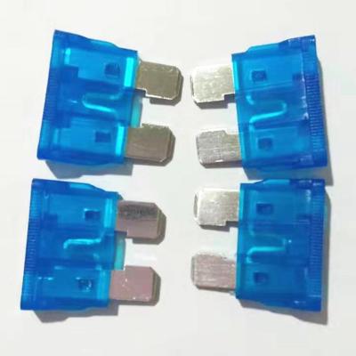 China Plug Into Automotive Fuses Blade Fuse Blue Mini Plug Into 15AMP Fuses for sale