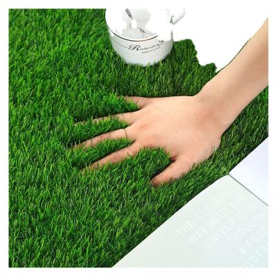 China 2020 Indoor Customized Artificial Grass Synthetic Grass For Football Fields Artificial Grass Good Prices for sale