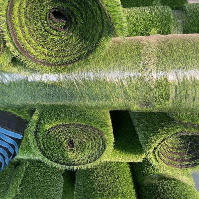 China Indoor Green Synthetic Artificial Grass Wall Football Turf Artificial Grass For Landscaping for sale