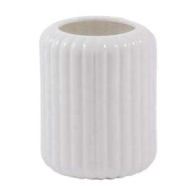 China Sustainable Factory Direct Wholesale Home Accessories: Porcelain Toothbrush Holder - Elegant Bathroom Accessory for Homes and Hotels for sale