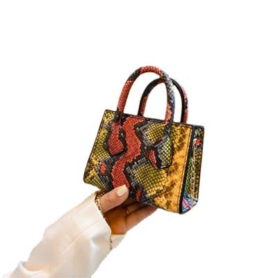 China Fashion Crocodile Pattern Bag Square Shoulder Lady Bags Small Shape Purses Purses and Handbags Women Handbags for sale