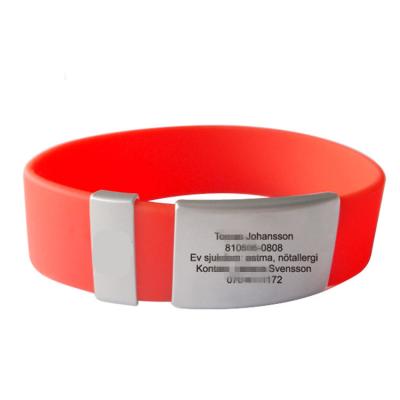 China Customized Stainless Steel Silicone QR Code Wristbands with Engraved Metal Plate and Adjustable Strap for sale