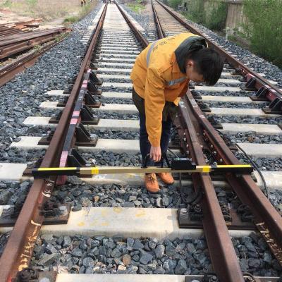 China -40â „ ƒ | +60â „ ƒ Railroad track measuring gauge and leval digital track measuring device for sale