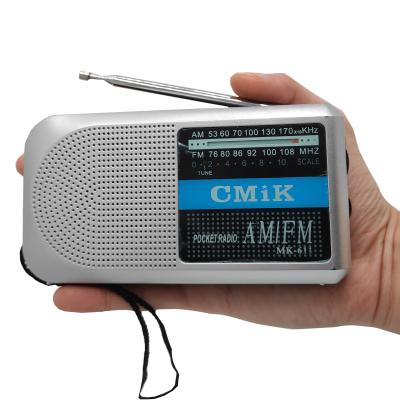 China OEM factory supply low noise world portatil fm old mini cmik mk-611 cassete built in speaker portable radio for sale