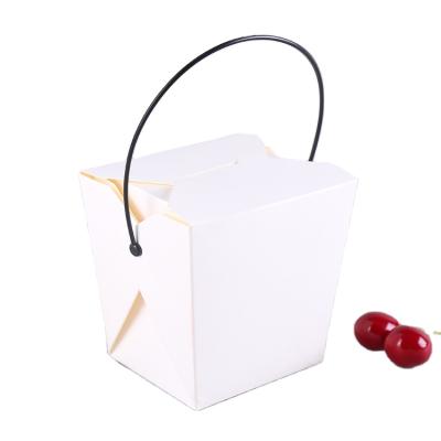 China Recycled Materials Salad Paper Box Disposable Take Out Folding Portable Fast Food Packaging Paper Lunch Box With Handle for sale