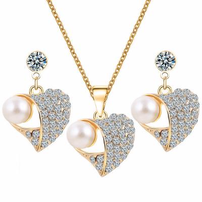 China Hot Selling Pearl Heart Peach Charm Earring Wedding Bridal Jewelry Set Hot FASHIONABLE Pendant Necklace For Women Girls for sale