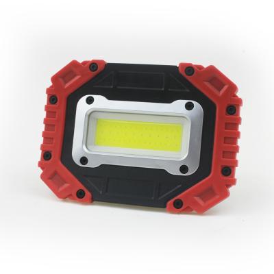 China ABS+TPR Red Rechargeable Dry Battery 1000lm Battery Operated Work Light Led COD Led Car Running Light for sale