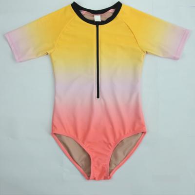 Cina Magliette/Swimwear di sport della stampa della Digital dei bambini con effetto della tintura del legame in vendita