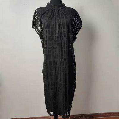 Chine Lacez les robes élégantes de dames qui descend jusqu'au genou/équipements élégants occasionnels pour des dames à vendre