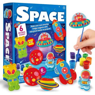 China Expand Hand-eye Coordination Puzzle Creative Gift Diy Space Alien Multicolor Plaster Painting Set for sale