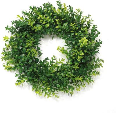 China Free Sample Plastic Artificial Leaf Plastic Artificial Leaf Garland Farmhouse Greenery Door Boxwood Wreath For All Seasons Decorating for sale