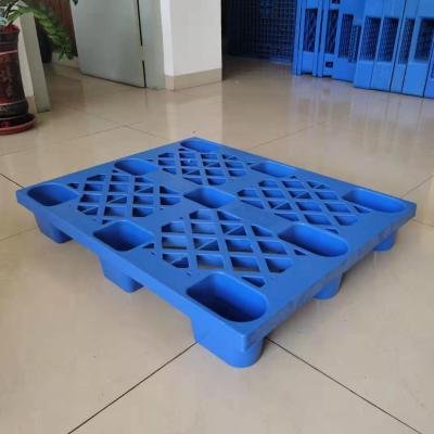 China Light Weight Single Faced Stackable Plastic Pallets With 9 FEET for sale