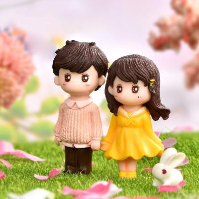 China Europe Winter SweaterLover Couple 3D Doll Action Figure For Miniature Car Ornament Craft Boy Girl Gift Box PVC Desktop Decor for sale