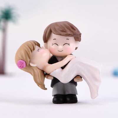 China Europe Wedding Groom 3D Bride Doll Figure For Gift Box Lover Couple Figurines Miniature Car Ornament Craft Desk Decor for sale