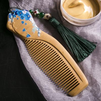 China Custom Comb Sandalwood Gift Comb Pattern Portable Hand Painted Comfortable/Durable/Anti-static Makeup Comb for sale