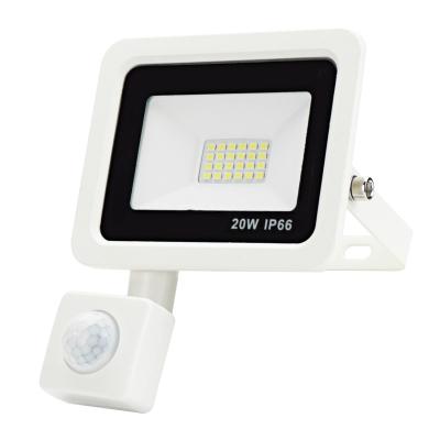 China Security 5800-6200K Outdoor Wall Mounted Led Garden Light Motion Sensor PIR Floodlight 20W for sale