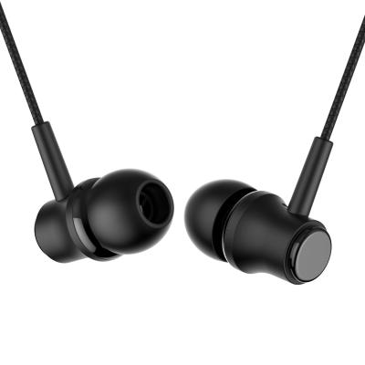 China Perfect Sound Running Goods Good Sounds Dual Driver Headset 3.5mm In-Ear Earphones Running Sport Earbuds Wired Headphones For Mobile Phone for sale