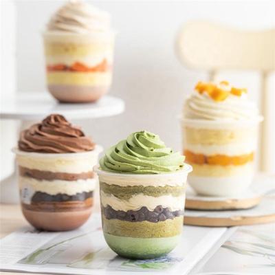 China Sim-party Food Grade Hug Cup Tiramisu Packaging Biodegradable Disposable Goods Around Plastic Cake Boxes With Lid for sale