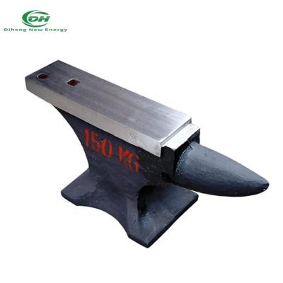 China Industry Custom blacksmith tool cast iron anvil cast steel anvil from 1 to 200 kg various specifications square hole round hole larger for sale