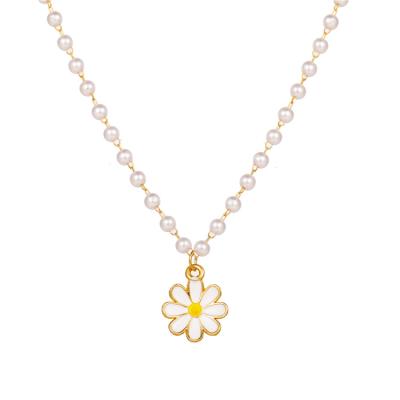 China Romantic Factory Cheapest Pearl Daisy Necklace For Pendant Jewelry Women Necklace for sale