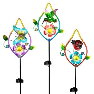 China Newly Lighitng Solar Garden Stake Solar Light With LED Metal Solar Garden Stake for sale