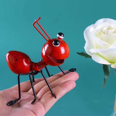 China China Creative Furnishings Iron Art Ant Decoration Metal Animal Modeling Crafts for sale