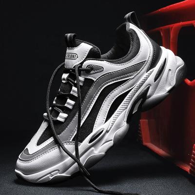 China Trend Chunky Sneakers Fashion 2021 New Design Breathable Men's Walking Casual Shoes L-6-53 Travel Shoes for sale