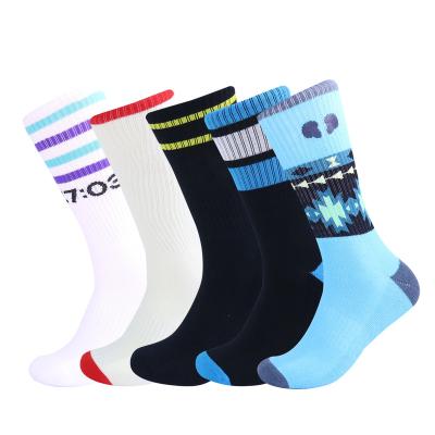 China OEM Breathable Small Bird Fly Cotton Logo Cotton White Black Bamboo Sports Custom Socks Mens Cycling Basketball Crew Workout Socks for sale