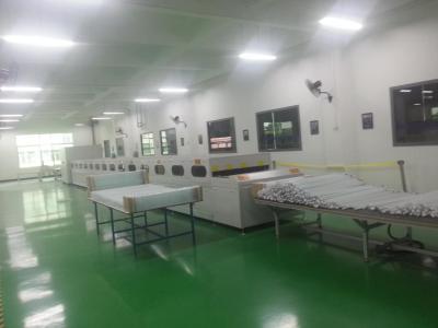 China A máquina de etiquetas do PWB personalizou a linha de embalagem do conjunto do bulbo do tubo do diodo emissor de luz à venda