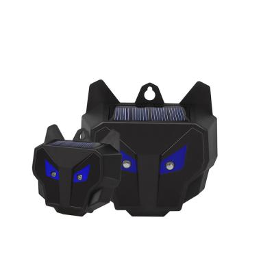 China Solar Powered Red LED Lights Cockroach Trap and Raccoon Deterrent for Home Perimeter for sale