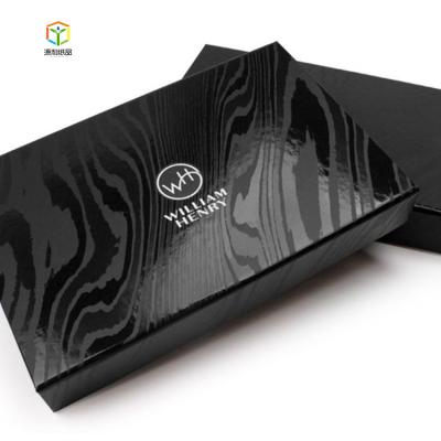 China Recycled Materials Logo Printed Black Cardboard Folding Style Custom Magnetic Packaging Gift Box for sale