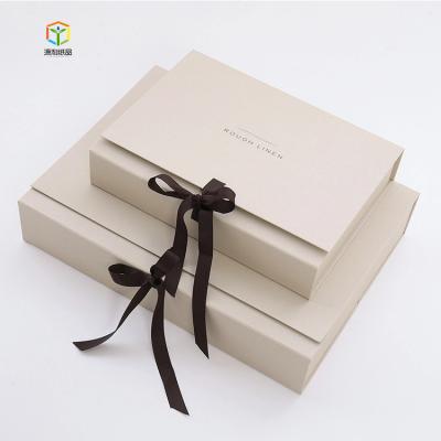 China Fashion Materials 2021 Luxury Custom Folding Logo Folding Recycled Rigid Paper Foldable Gift Box With Bow Ribbon for sale