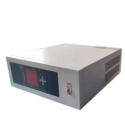 Chine 300w-3000w nettoyant le générateur ultrasonique de puissance élevée de la fréquence 20k-200k à vendre