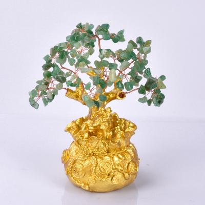 China 2021 Hot Europe Natural Green Tree Aventurine Crystal Gravel Lucky Fortune Money Ornaments Crystal Tree For Decoration for sale