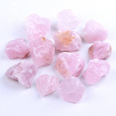 China Factory Price Rough Stone Europe Rose Quartz Raw Stone Natural For Home Decoration for sale