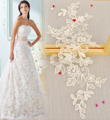 China Cord Lace Applique Ivory Color Embroidery Flower for Wedding Dress for sale