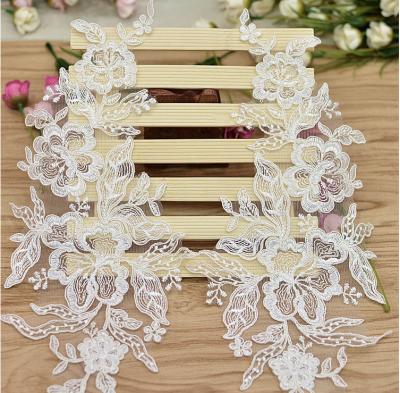 China Garment Accessories Embroidery Lace Applique with Cord  Ivory Color for sale