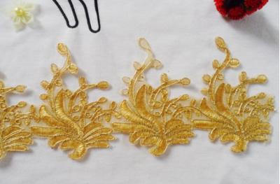 China Gold Wire Embrodery Lace Edge with Cord Embroidery Sliver Lace Trim for sale