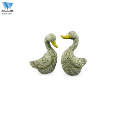 China Tangerine Duck Resin Figurines from Europe for Garden Decoration for sale