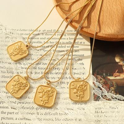 China Non-fading Ins 18K PVD Gold Plated Titanium Steel Square Brand Rose Flower Pendant Necklace Rose Necklace Chain Pendant Necklaces for sale