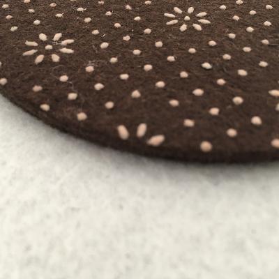 China Waterproof Anti Slip Dot PVC Or Plastic Felt Silicone Dotted Nonwoven Fabric For Carpet Underlay for sale