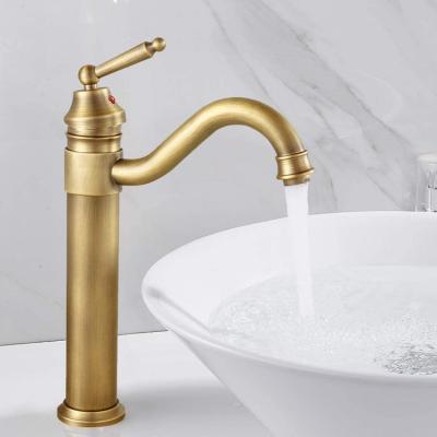 China Modern Hot And Cold Faucet Basin Counter Basin Faucet Kitchen Sink Faucet Rotatable All European Retro Retro Copper Antique for sale