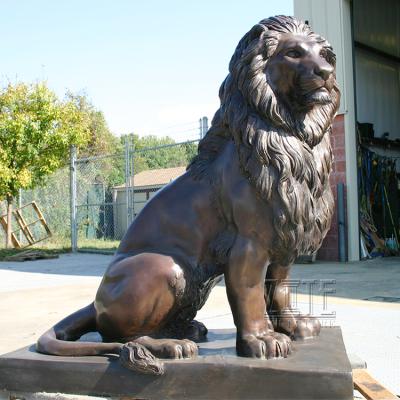 China Europe Classic Outdoor Life Size Metal Sculpture Animal Bronze Lion Statues for sale