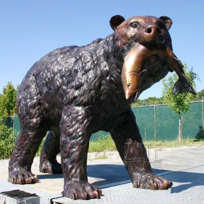 China Fine Metal Animal Statue Europe Life Size Bronze Bear Eating Fishing Sculpture For Sale for sale