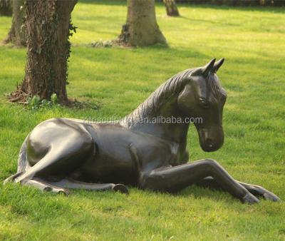 China High Quality Europe Metal Craft Bronze Cast Sitting Bronze Horse Statue for sale