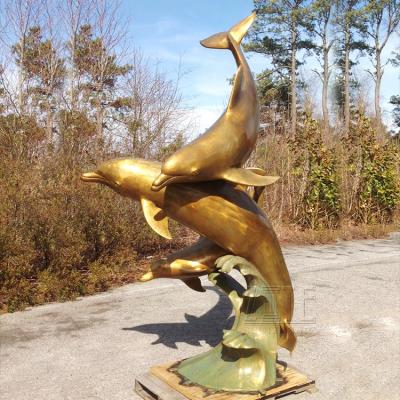 China Professional Bronze Cast Foundry Dolphin Pool Bronze Statues From Europe for sale