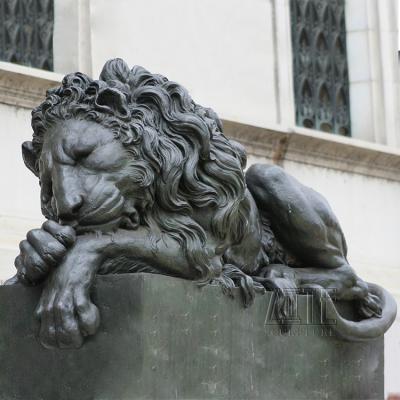 China Europe high quality outdoor antique life size black bronze lion statues large for sale for sale