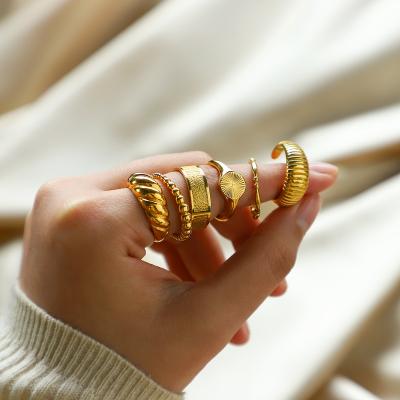 China Environmental Friendly 18K Gold Plated Stainless Steel Croissant Finger Signet Twisted Hammered Bamboo Minimalist Dome Ring For Women for sale