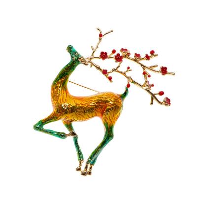 China Colorful ALLOY Enamel Large Deer Brooches For Women Christmas Jewelry Fashion Pin Animal Design Beautiful Brooch Good Gift for sale