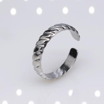 China 2022 New Arrival Fashionable Custom High Quality Waterproof Jewelry Stainless Steel Jewelry Manufacturer Ring Twine Creative Promise Ring for sale